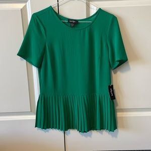 Lord & Taylor Green Pleated Hem Short Sleeve Top